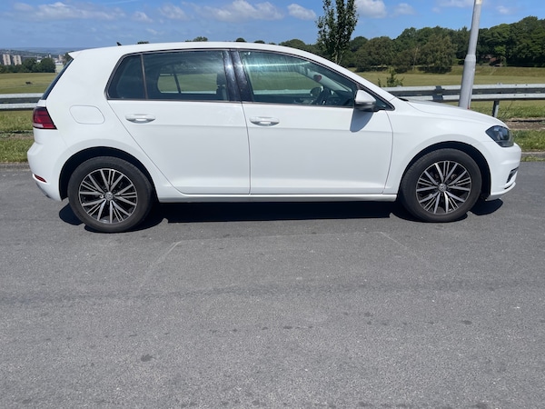 Used Volkswagen Golf 2017 for sale - 75125679: Photo 17