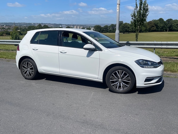 Used Volkswagen Golf 2017 for sale - 75125679: Photo 3
