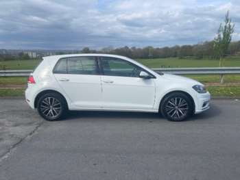 Used Volkswagen Golf 2017 for sale - 75125679: Photo