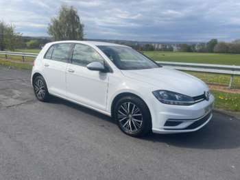 Used Volkswagen Golf 2017 for sale - 74452442: Photo