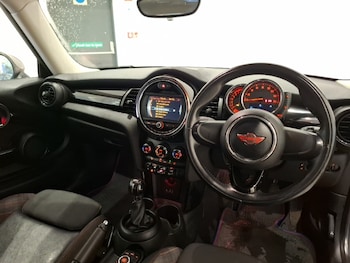 Used MINI Hatch 2017 for sale - 77548988: Photo