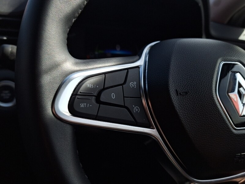 Used Renault Captur 2023 for sale - 78151652: Photo 12