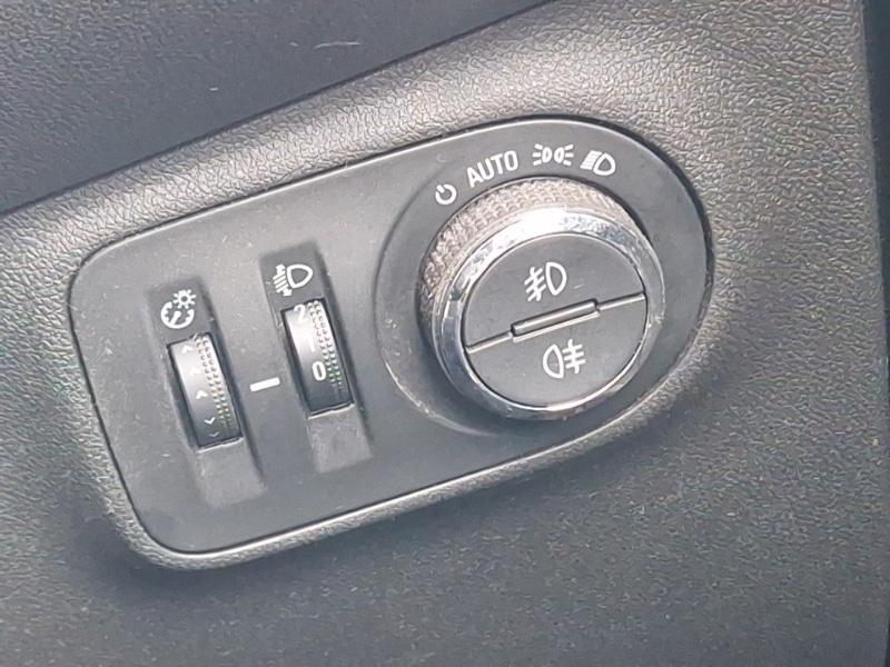 Used Vauxhall Corsa 2017 for sale - 76560340: Photo 15