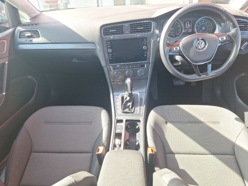 Used Volkswagen Golf 2018 for sale - 76358636: Photo 2