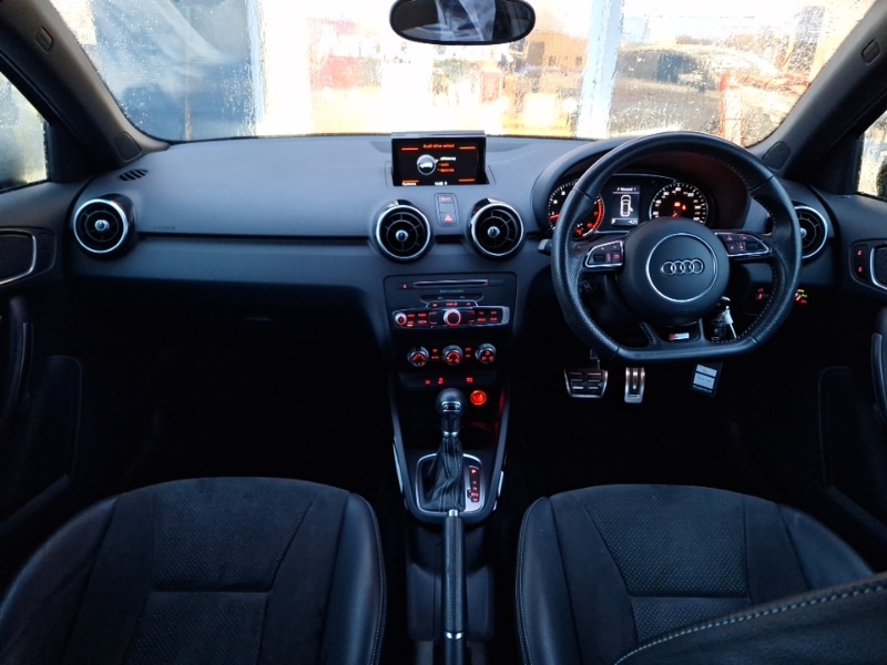 Used Audi A1 2018 for sale - 77130181: Photo 2