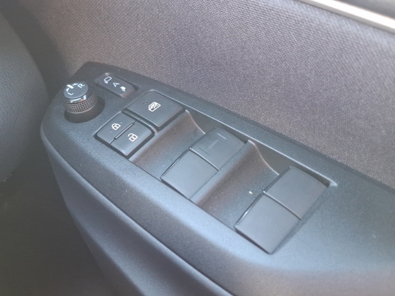 Used Mazda Mazda2 HYBRID 2025 for sale - 76804589: Photo 18