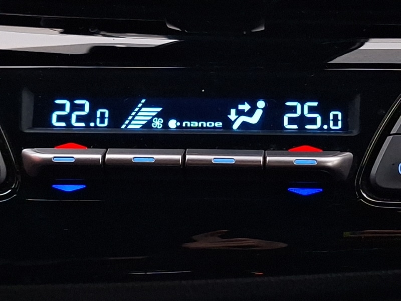 Used Toyota C-HR 2021 for sale - 76880447: Photo 18