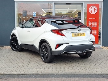 Used Toyota C-HR 2021 for sale - 76880447: Photo