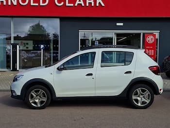 Used Dacia Sandero Stepway 2018 for sale - 79876199: Photo
