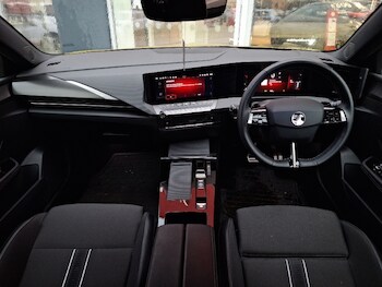 Used Vauxhall Astra 2024 for sale - 77466971: Photo