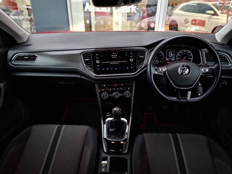 Used Volkswagen T-Roc 2019 for sale - 76478510: Photo 2