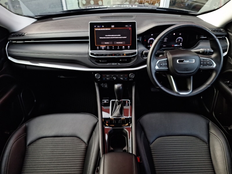 Used Jeep Compass 2023 for sale - 77822835: Photo 2