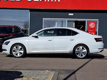 Used Skoda Superb 2018 for sale - 77964302: Photo