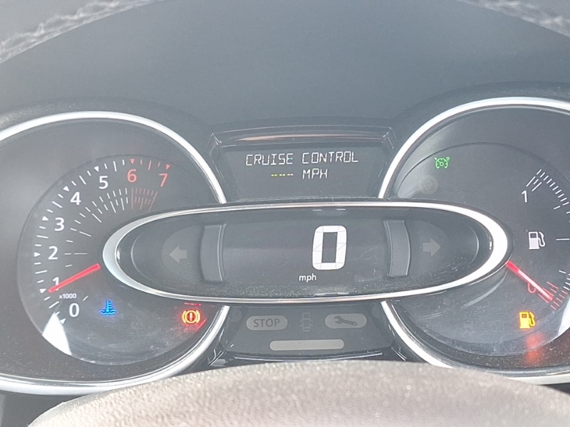 Used Renault Clio 2017 for sale - 76054903: Photo 11
