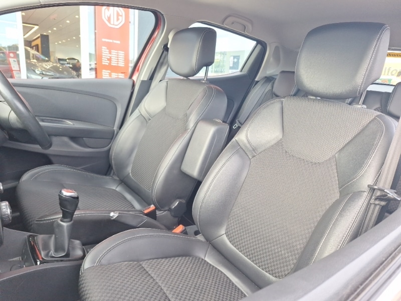 Used Renault Clio 2017 for sale - 76054903: Photo 5