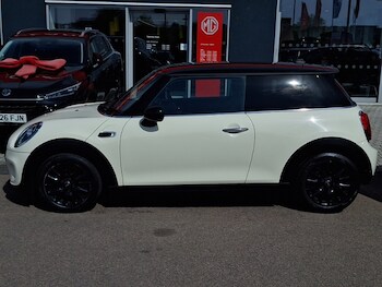 Used MINI Hatch 2019 for sale - 78674992: Photo