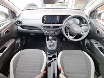 Used Hyundai i10 2023 for sale - 78425388: Photo