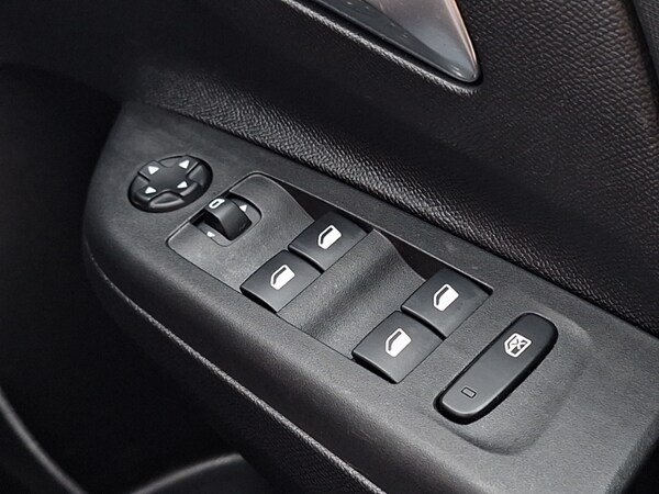Used Vauxhall Corsa 2024 for sale - 75500949: Photo 18