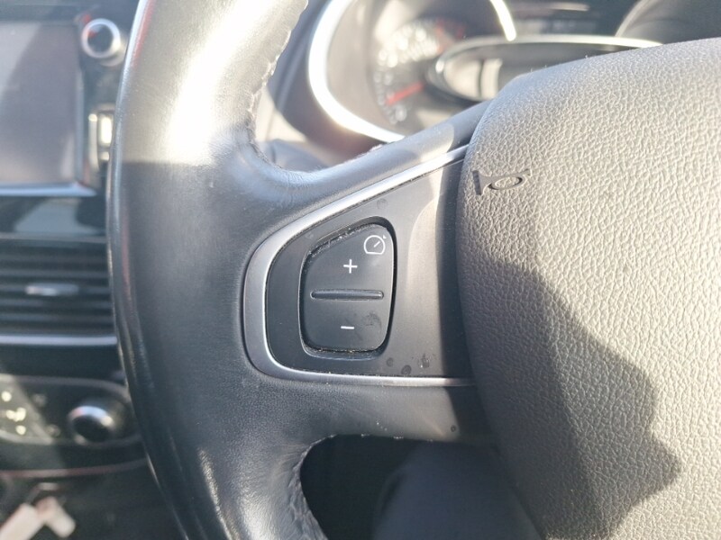 Used Renault Clio 2017 for sale - 77964294: Photo 15