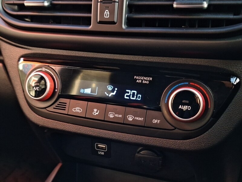 Used Hyundai i10 2021 for sale - 76533534: Photo 14