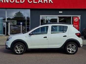 Used Dacia Sandero Stepway 2018 for sale - 79561892: Photo
