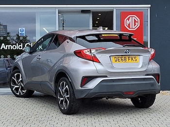 Used Toyota C-HR 2018 for sale - 78740603: Photo