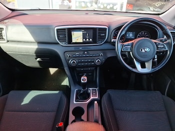 Used Kia Sportage 2019 for sale - 76103192: Photo 2