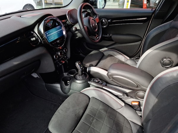 Used MINI Cooper 2023 for sale - 76166043: Photo 5