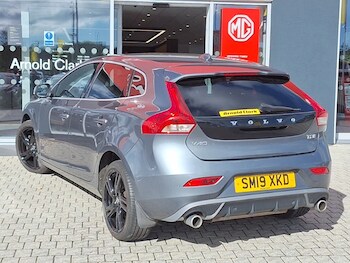 Used Volvo V40 2019 for sale - 76160646: Photo