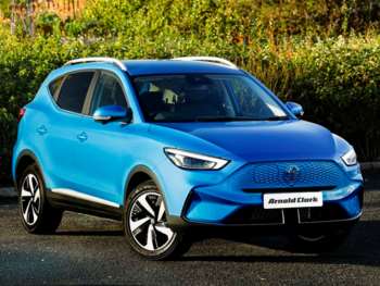 2025 - 130kW Trophy EV 51kWh 5dr Auto