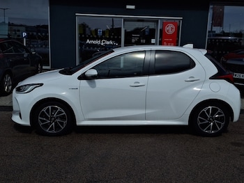Used Toyota Yaris 2021 for sale - 78777992: Photo