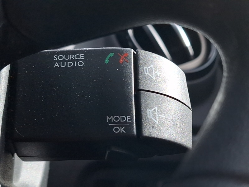 Used Renault Captur 2020 for sale - 78113459: Photo 13