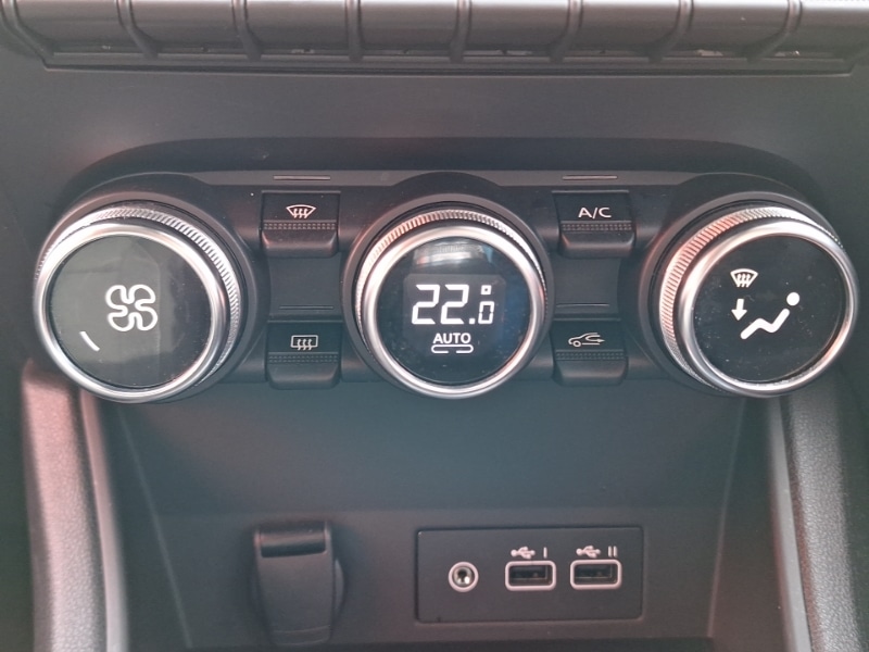 Used Renault Captur 2024 for sale - 77852297: Photo 14