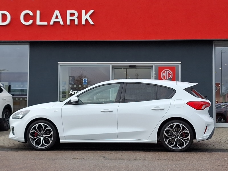 Used Ford Focus 2021 for sale - 76387779: Photo 4