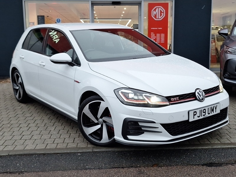 Used Volkswagen Golf 2019 for sale - 76880431: Photo 1