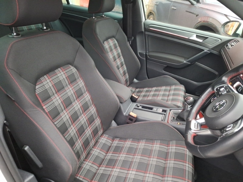 Used Volkswagen Golf 2019 for sale - 76880431: Photo 14