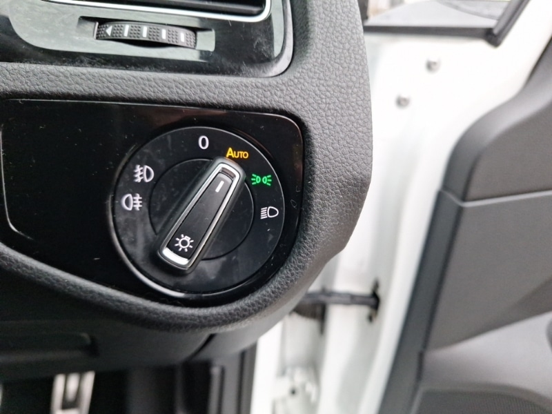 Used Volkswagen Golf 2019 for sale - 76880431: Photo 15