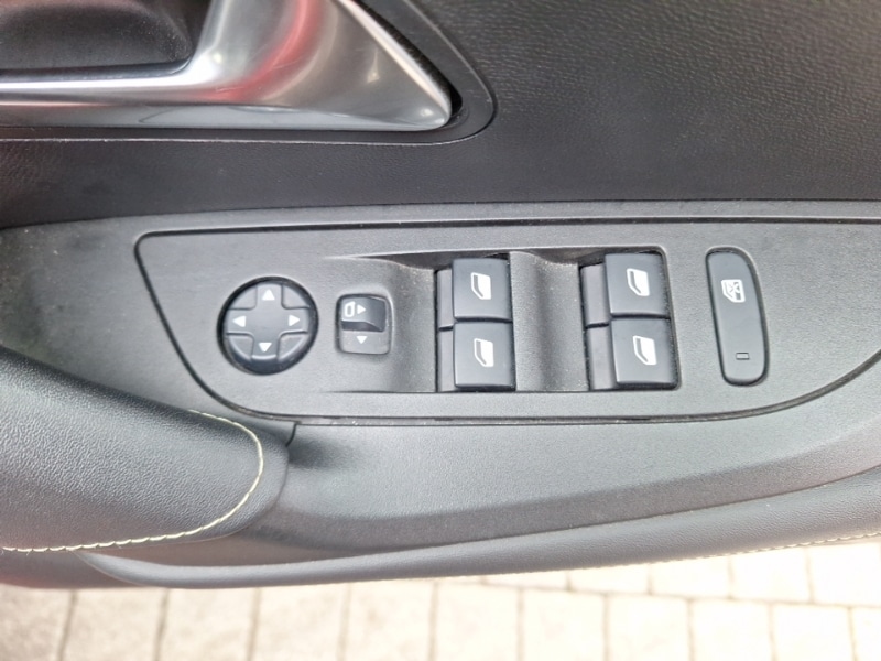 Used Peugeot 2008 2020 for sale - 76846946: Photo 13