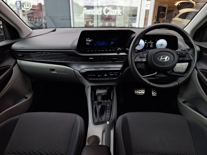 Used Hyundai BAYON 2024 for sale - 77141660: Photo 2