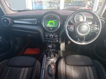 Used MINI Hatch 2018 for sale - 79811440: Photo