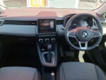Used Renault Clio 2024 for sale - 74902472: Photo