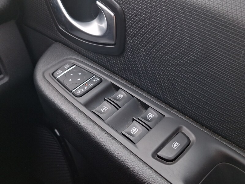 Used Renault Clio 2018 for sale - 77933118: Photo 13