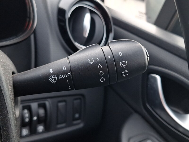 Used Renault Clio 2018 for sale - 77933118: Photo 19