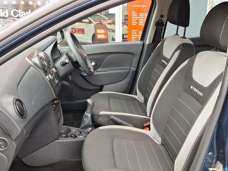 Used Dacia Sandero Stepway 2018 for sale - 76526350: Photo 5