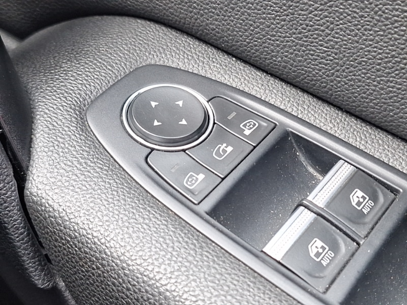 Used Renault Captur 2021 for sale - 78040667: Photo 17