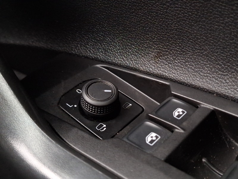 Used Volkswagen Polo 2024 for sale - 77526599: Photo 17