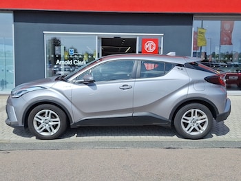 Used Toyota C-HR 2021 for sale - 75613898: Photo