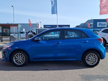 Used Kia Rio 2023 for sale - 78079585: Photo