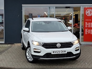 Volkswagen T-Roc feature image