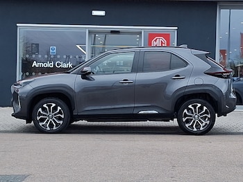 Used Toyota Yaris Cross 2023 for sale - 77908081: Photo